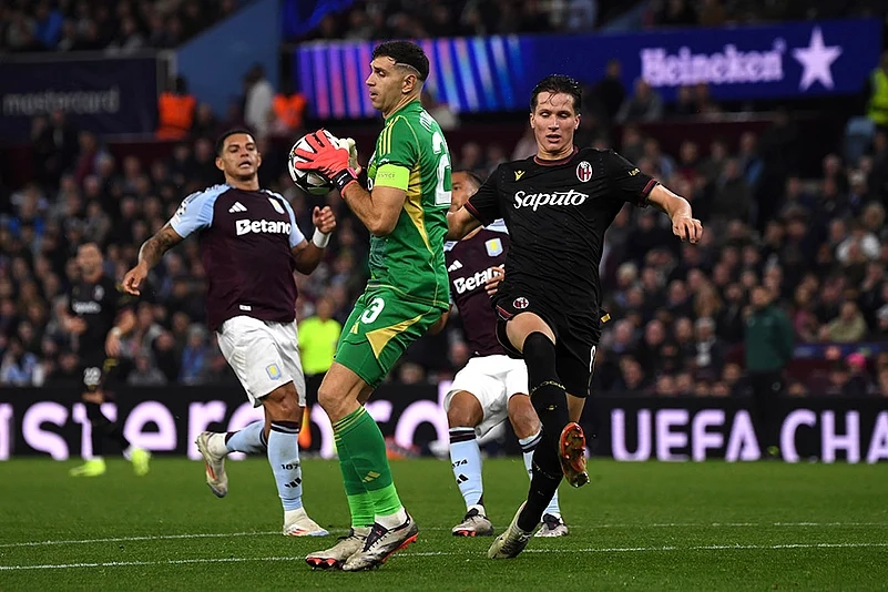 Soi kèo Aston Villa vs Bologna - Lượt về tứ kết Europa League